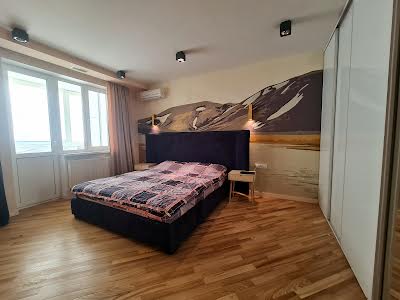 квартира за адресою Берестейський просп. (Перемоги), 125