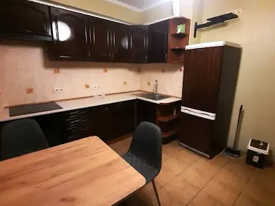 квартира за адресою Степана Рудницького вул. (Академіка Вільямса), 5