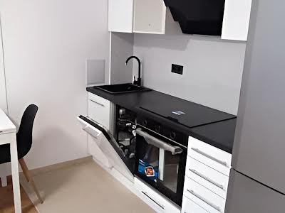 квартира по адресу Салютная ул., 2к18