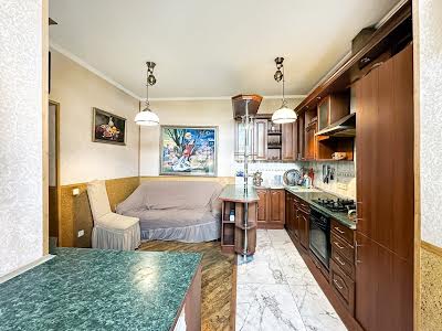 квартира за адресою Кравцова, 4