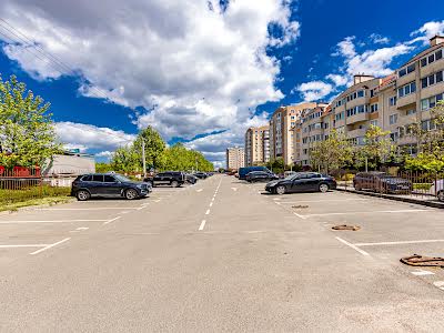 квартира по адресу с. Святопетровское, Богдана Хмельницкого ул., 3