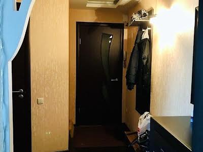 квартира за адресою Космонавтів вул., 3