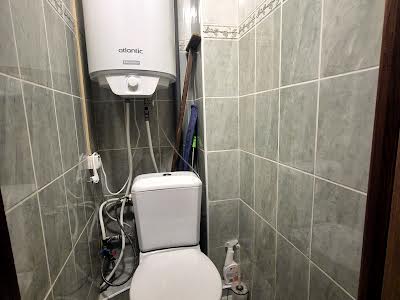 квартира за адресою Ревуцького вул., 29