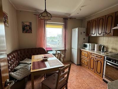 квартира за адресою Федора Ернста вул., 12