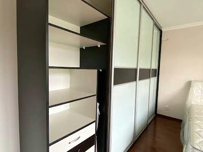 квартира за адресою Оноре де Бальзака вул., 33