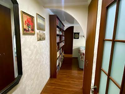квартира за адресою Великого Кобзаря вул. (Першотравнева), 7