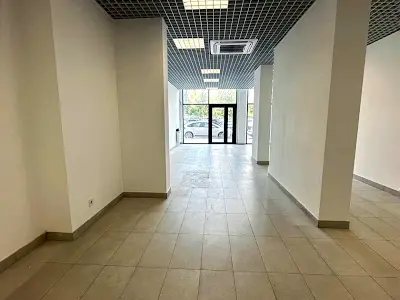 комерційна за адресою Стрийська вул., 108