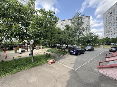 коммерческая по адресу Академика Булаховского ул., 5-В