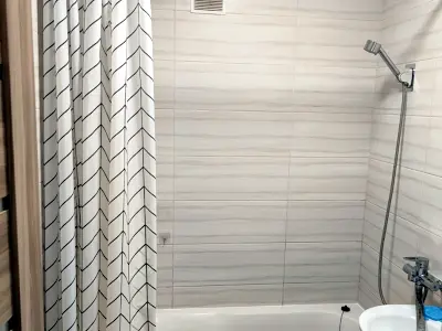 квартира за адресою Космонавтів вул., 13а