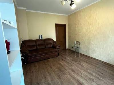 квартира за адресою Вишнева вул., 1