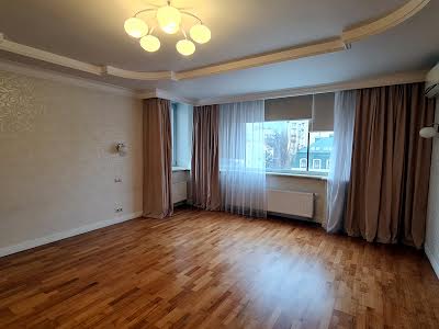 квартира за адресою Круглоуніверситетська вул., 3-5