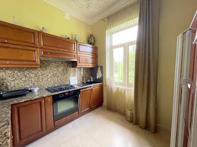 квартира за адресою Михайла Бойчука вул. (Кіквідзе), 3