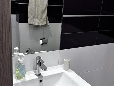квартира за адресою Панаса Мирного вул., 28А