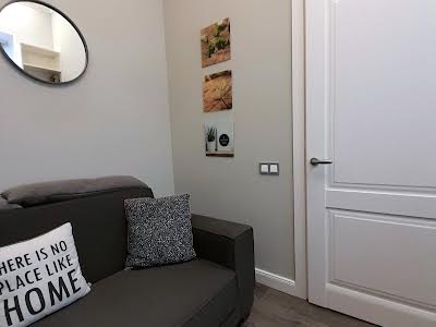 квартира за адресою Шота Руставелі вул., 24