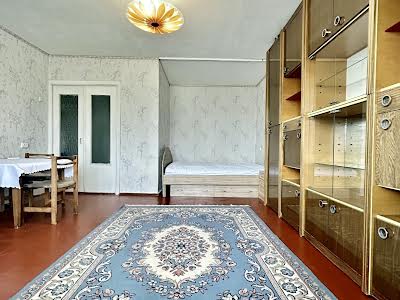 квартира за адресою Нововокзальна вул., 21