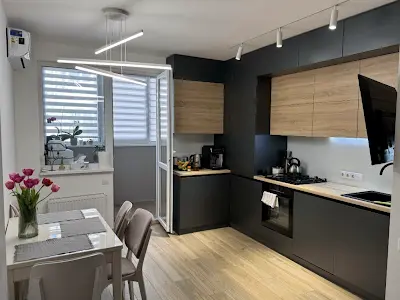 квартира за адресою Приозерний бульв., 5