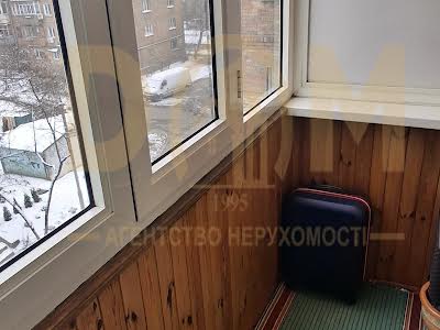 квартира за адресою Черняховського вул., 12