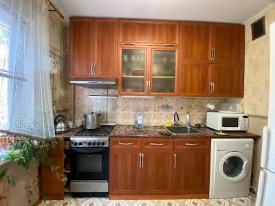 квартира за адресою Лазурна вул., 30б