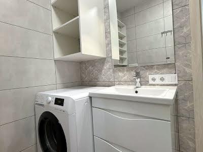 квартира за адресою Височана вул., 18