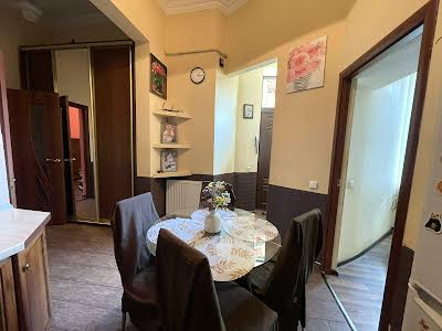квартира за адресою Степана Бандери вул. (), 85