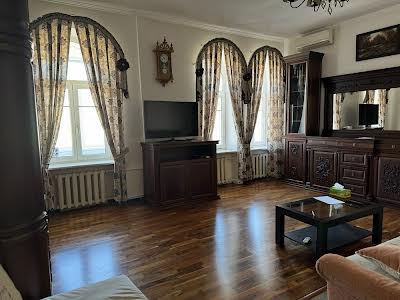 квартира за адресою Волоська вул., 37а