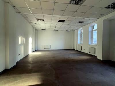 коммерческая по адресу Джерельная ул., 38