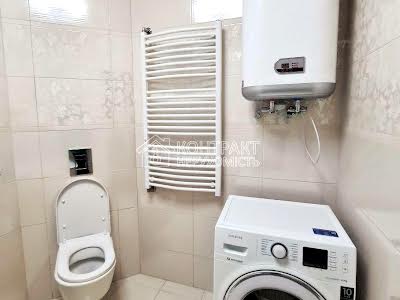 квартира за адресою Лебединська вул., 3