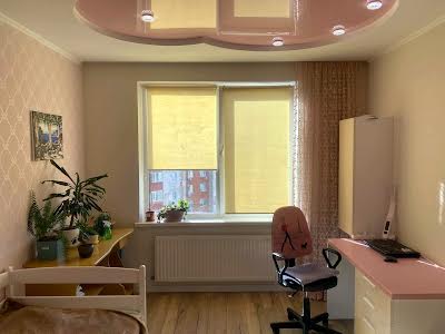 квартира за адресою Райдужний масив вул., 12