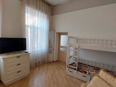 квартира за адресою Дорошенка Петра вул., 23