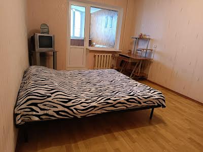 квартира за адресою Левка Лук'яненка вул. (Маршала Тимошенка), 15-Г