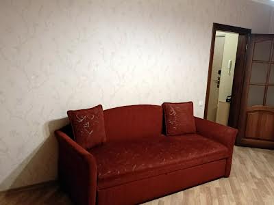 квартира за адресою Ялтинська вул., 15