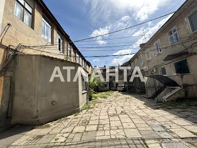 квартира за адресою Утьосова вул., 6
