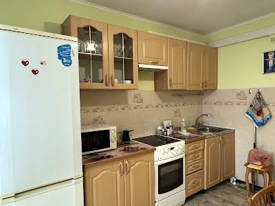 квартира за адресою Стадіонна вул., 6а