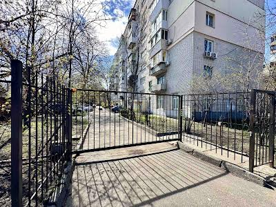 квартира по адресу Головко Андрея ул., 25