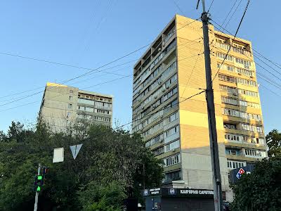 квартира за адресою Солом'янська вул., 6-В