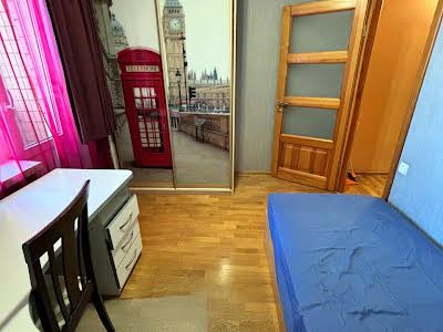 квартира за адресою Озерна вул., 22