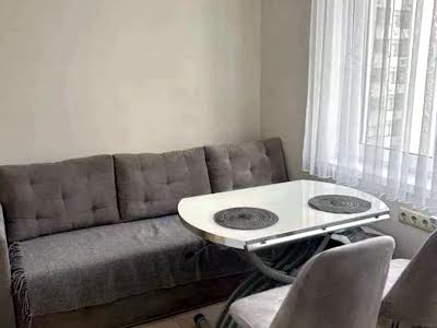 квартира за адресою Авіаконструктора Ігоря Сікорського вул. (Танкова), 4Б