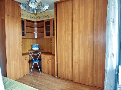 квартира по адресу Ревуцкого ул., 42