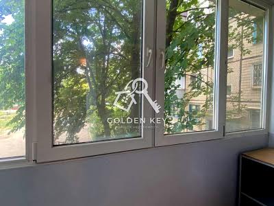 квартира за адресою Тинка, 16