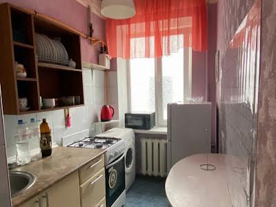 квартира за адресою Патріарха Мстислава Скрипника вул., 44-А