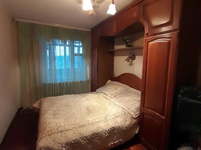 квартира за адресою Автозаводська, 8