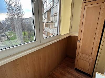 квартира за адресою Володимира Івасюка просп. (Героїв Сталінграду), 11