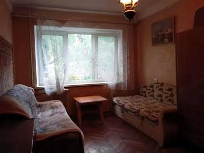 квартира за адресою Салютна вул., 29-А