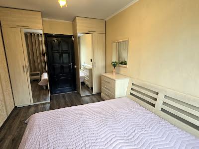 квартира по адресу Жилянська, 74