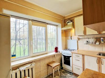 квартира за адресою Космічна вул., 1/10