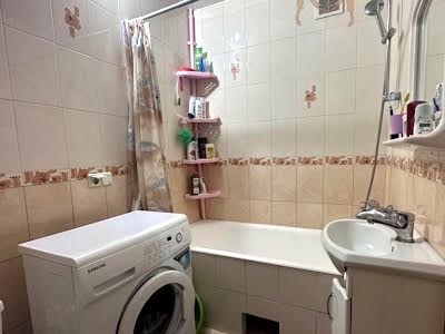квартира за адресою Червоної Калини просп. (Володимира Маяковського), 4г
