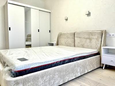 квартира по адресу Драгоманова ул., 31-А