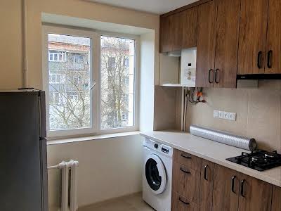 квартира по адресу Ивана Пулюя ул., 5