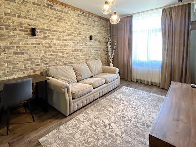 квартира по адресу Практичная ул., 2