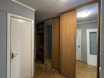 квартира по адресу Драгоманова ул., 31